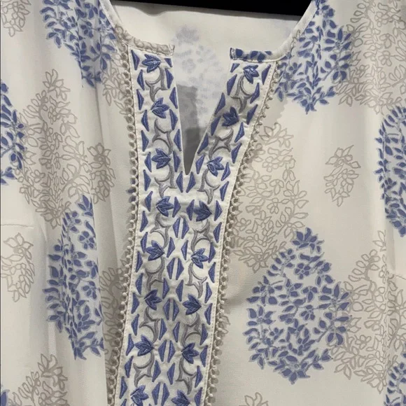 Belle by Kim Gravel White Tunic with Blue and Gray Print - Picture 3 of 3